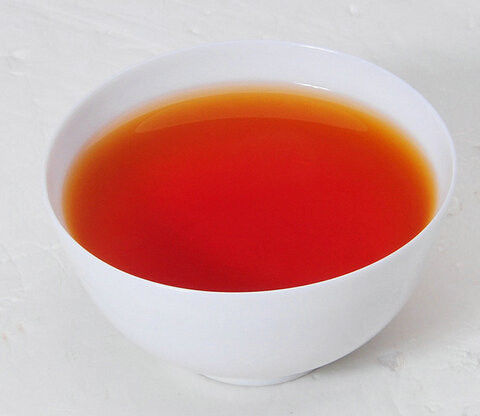 Chinese Lapsang Souchong Black Tea with Strong / Smoky Flavour
