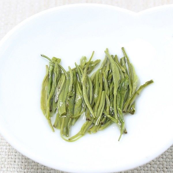 Chinese Green Tea maojian Tea , Slightly Fresh Green Tea Leaves